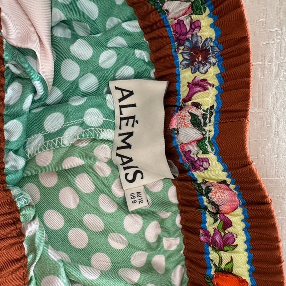 Alemais Multicolor Patterned Set - Picture 9 of 10